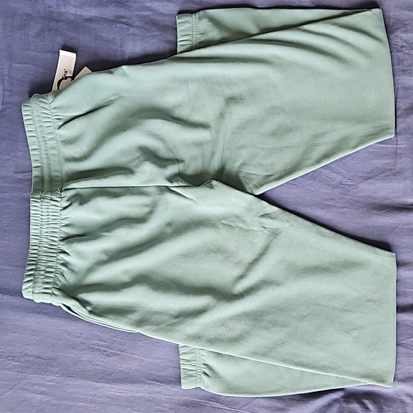 Aritzia TNA Airy Fleece Slim Sweatpant Green S - Picture 2 of 8